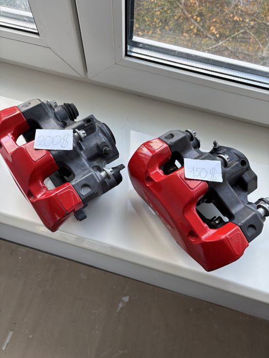 Супорта від tesla model 3 perfomance 2024 року