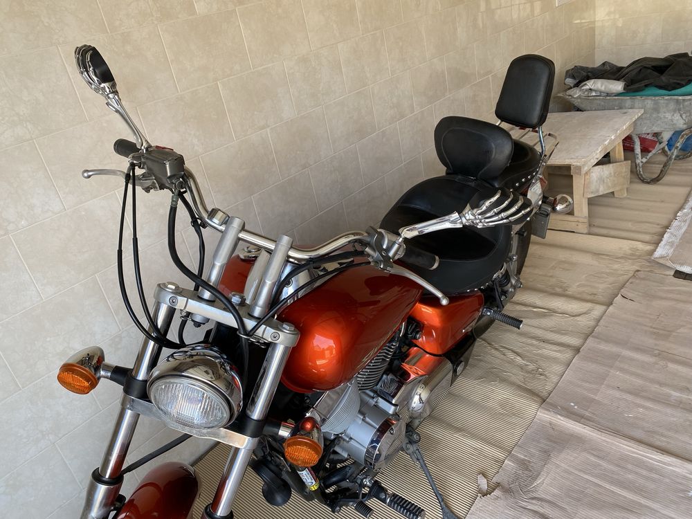 Продам мото  Honda Shadow 2007 года выпуска