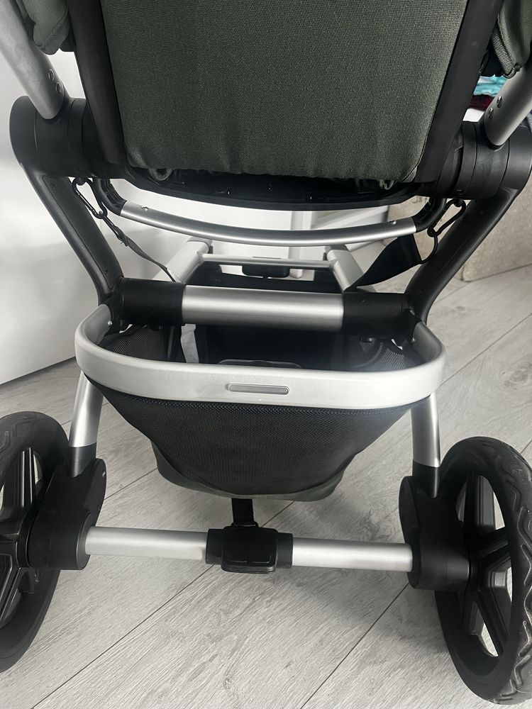 Sprzedam wózek spacerowy joolz hub +
