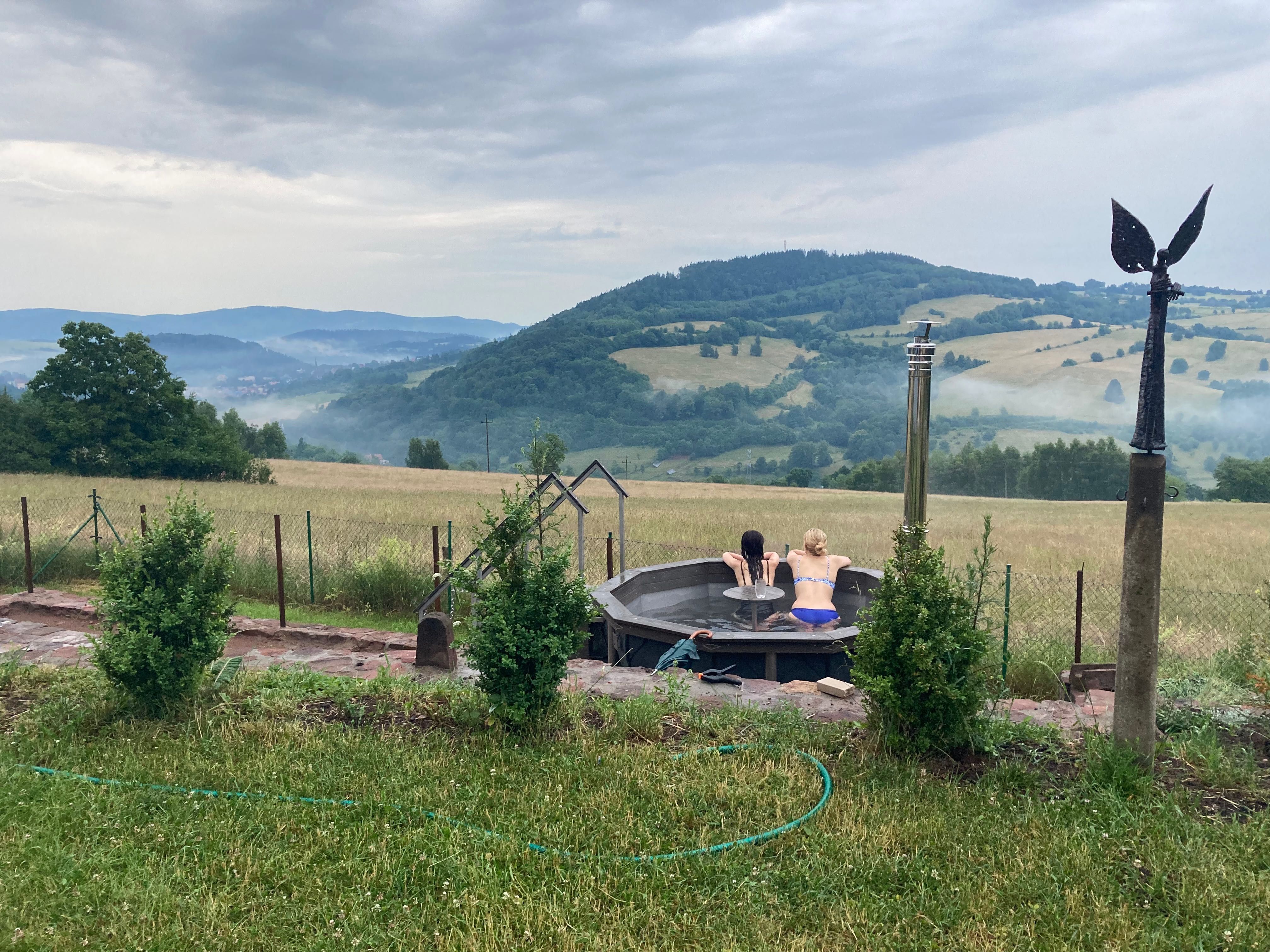 Domek z balią, jacuzzi, wieczór kawalerski, panieński. Góry Sowie
