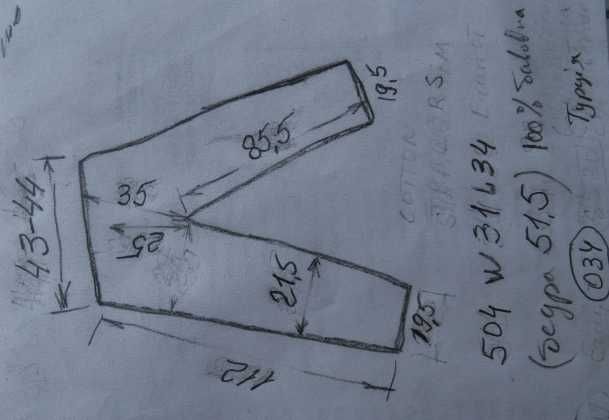 Оригінальні  прямі джинси  levi's 504 straight ( W34  L34 )