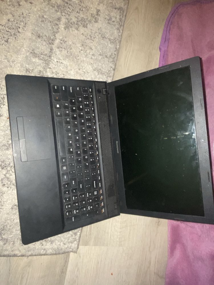 Laptop lenovo uszkodzony