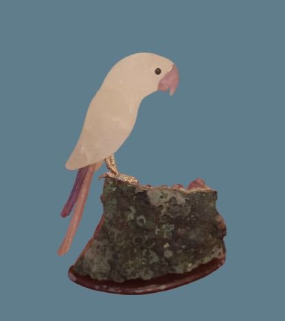 Pássaro em pedra natural