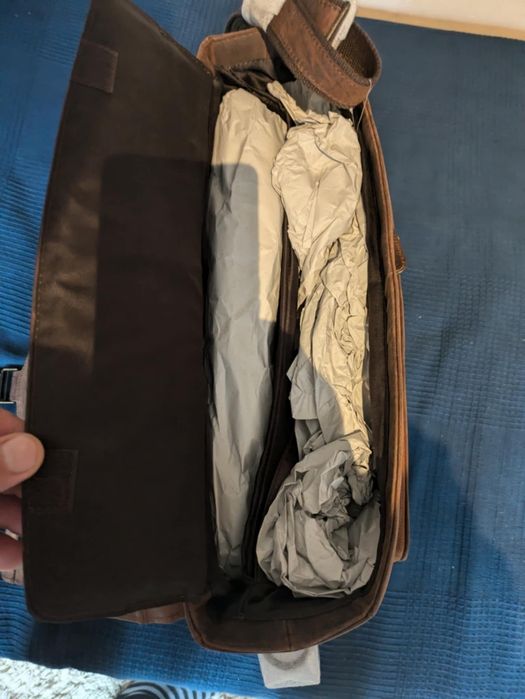 Torba skórzana na ramię aktuwka, torba na laptopa