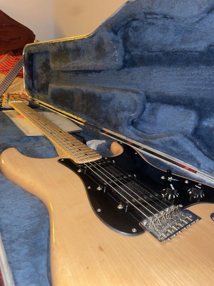 Fender Strat American Performer Ash body ( Limt.Edition)