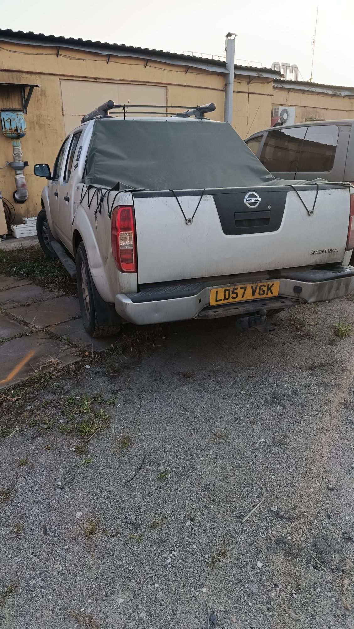 Продам nissan Navara d40
