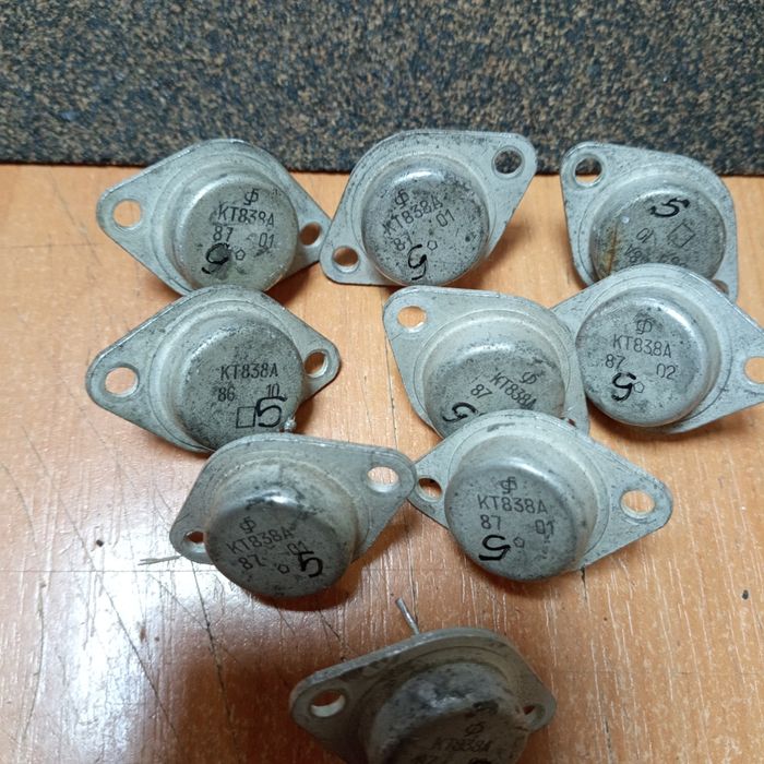 Транзистор биполярный КТ838А