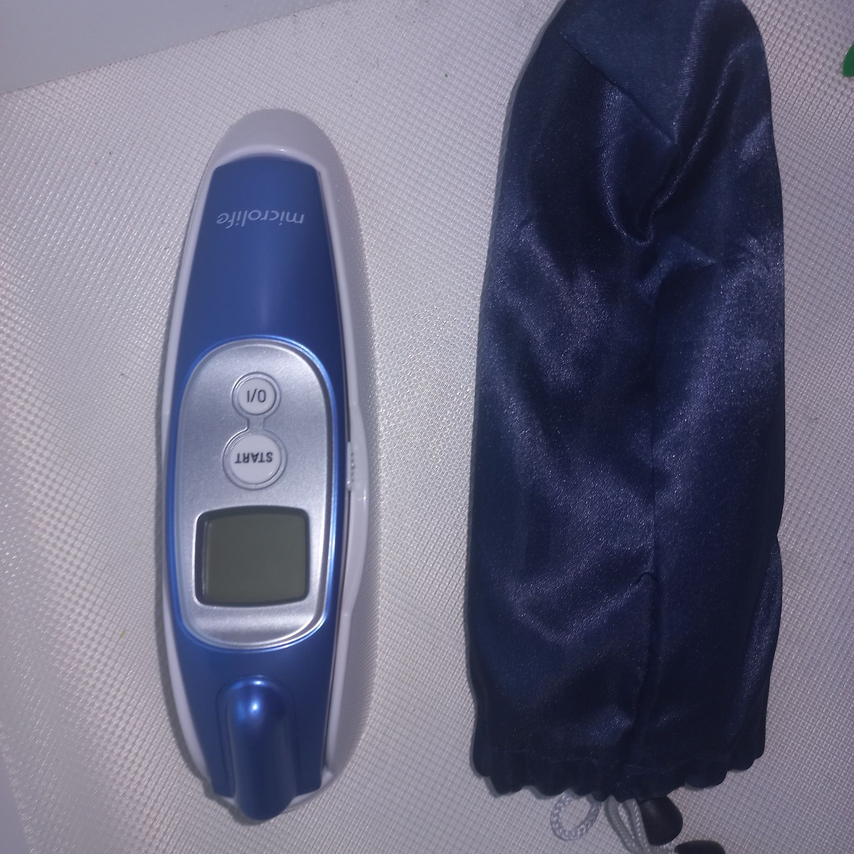 Termometr bezdotykowy microlife 100
