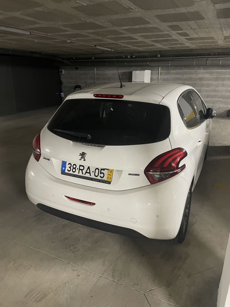 Peugeot 208 1.6 Allure