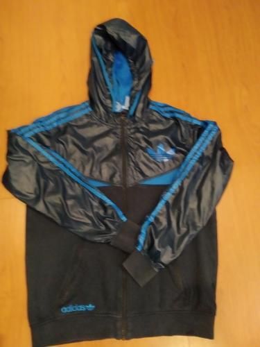 Casaco adidas, novo usado 2/3 vezes. Motivo de venda é despachar roupa