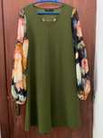 Vestido curto com manga transparência Ferrache