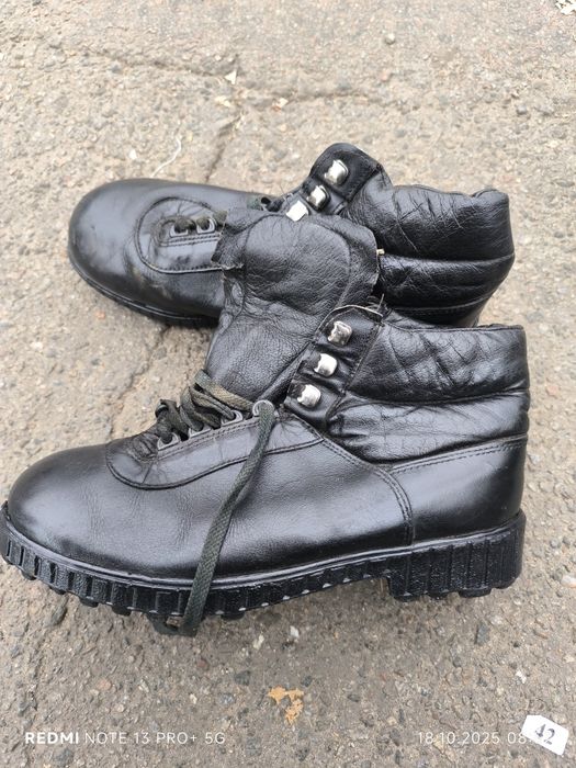 Продам ботинки кожаные размер 41