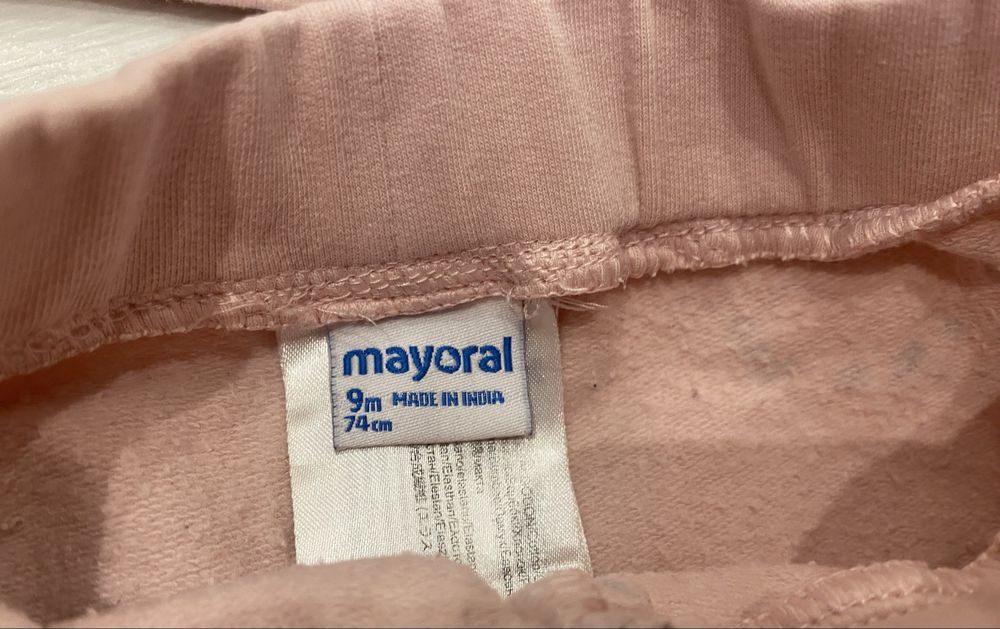 Dres komplet spodenki bluza motyw kotki Mayoral rozmiar 74
