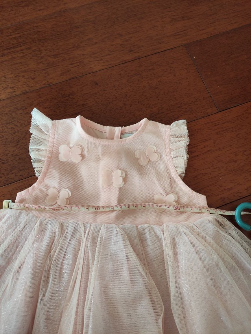 Нарядное детское платье 74 размер,  в идеальном состоянии