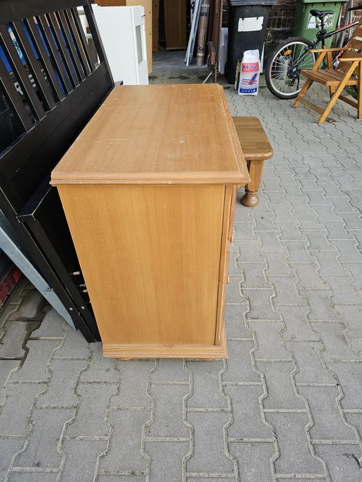 Solidna komoda sosnowa