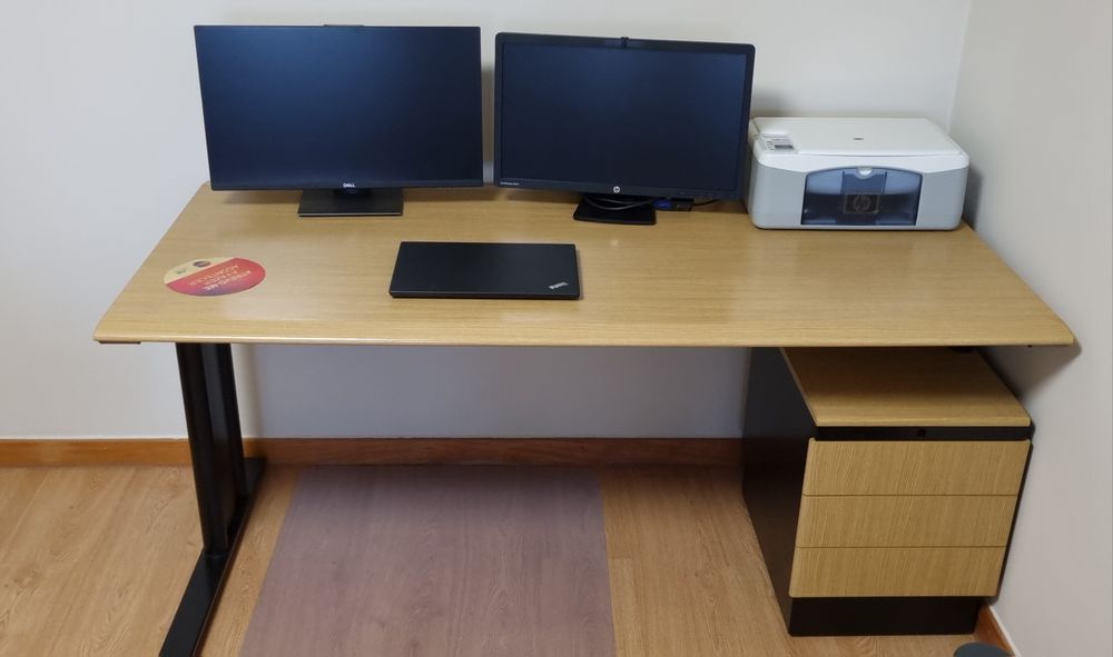 Secretária de escritório