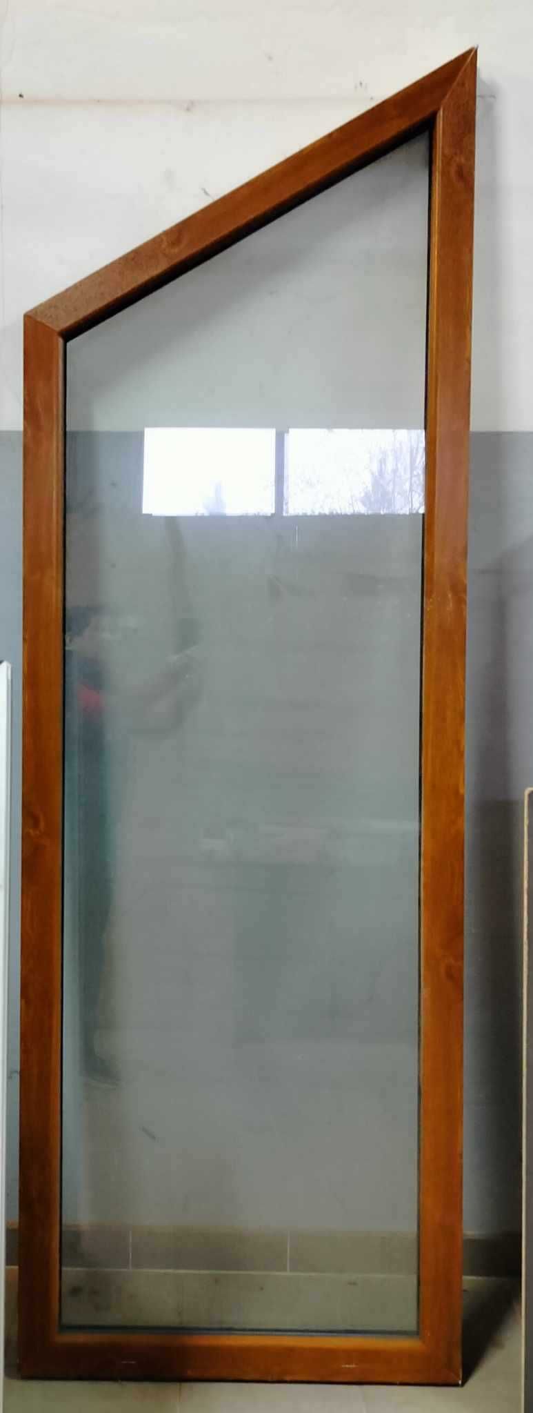 Okno - fest nieotwierane ze skosem 740x2200, złoty dąb/biały, 2 szyby