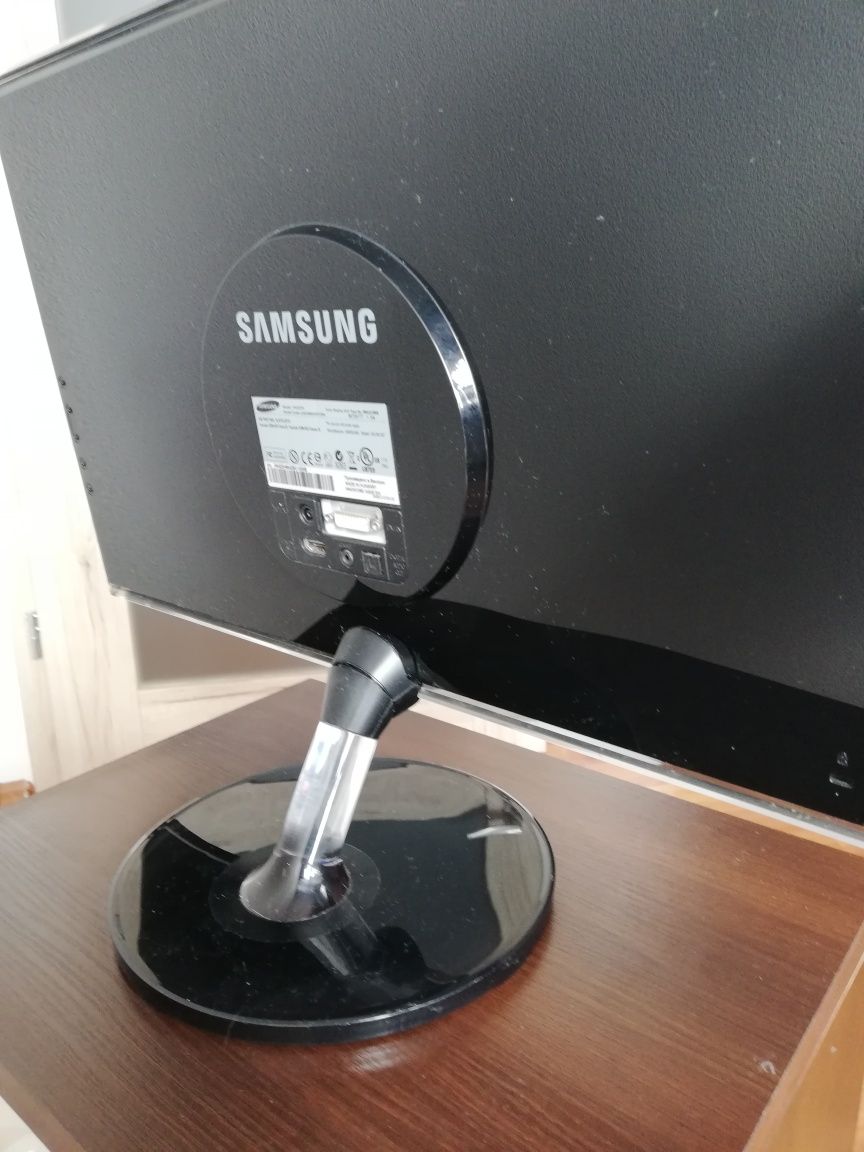 Monitor Samsung 23 cale