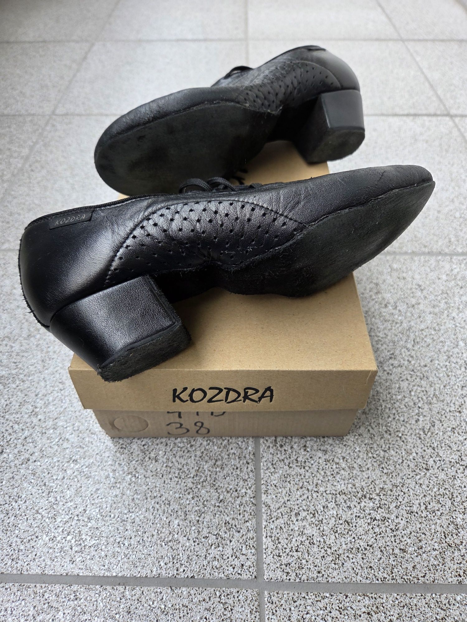 Buty do tańca towarzyskiego/łacina, rozmiar:38.
