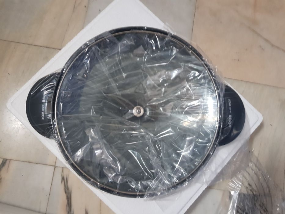 WOK Elétrico Anti-Aderente UFESA - Novo. A estrear