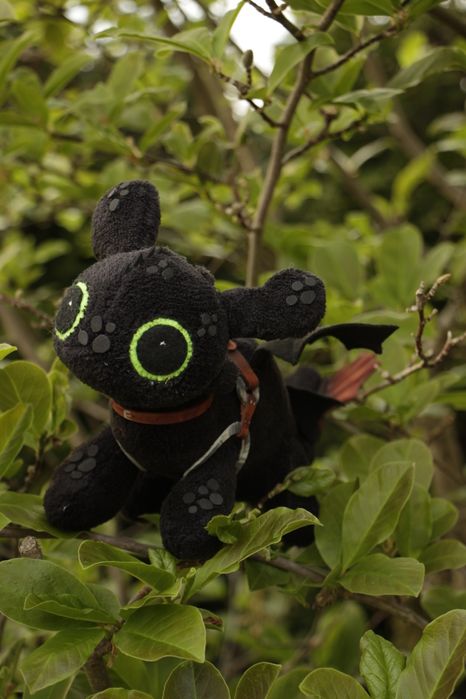 Jak wytresować smoka Szczerbatek maskotka How to train your dragon