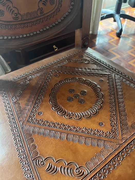 Mesa de refeição com cadeiras