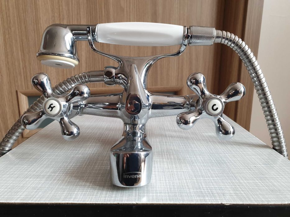 Bateria wannowa Invena Roma chrom z natryskiem