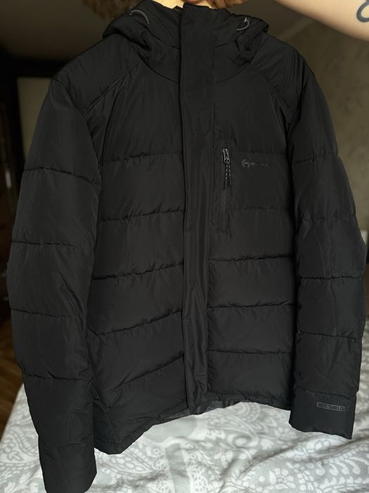 Теплий зимовий чоловічий пуховик  Outventure