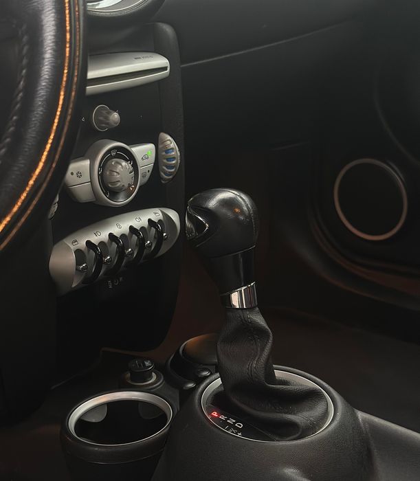 Mini Cooper 1.6D-2010[Caixa-automática]