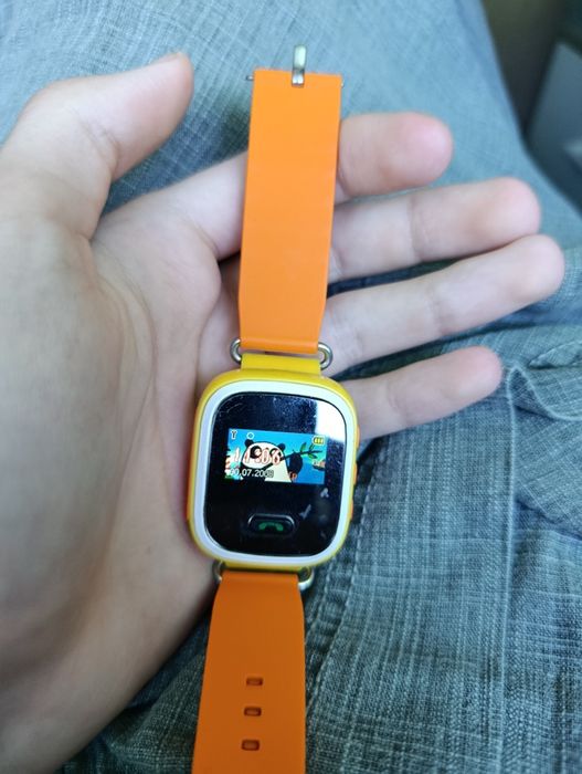 Продам дитячий годинник