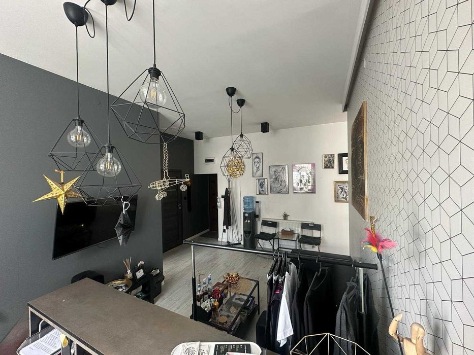 Lokal/ biuro , fryzjer tattoo ok 90 m2 okazja Piotrkowska deptak!!