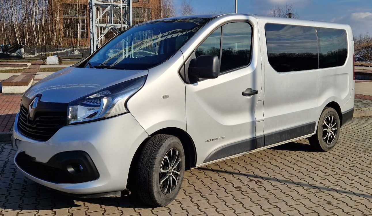 Renault Trafic Bus