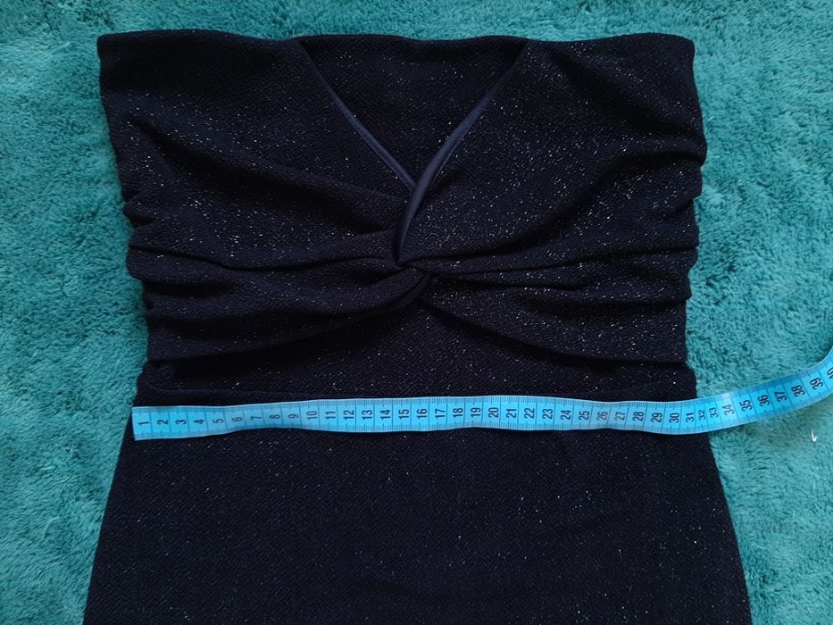 Czarna sukienka Bershka XS