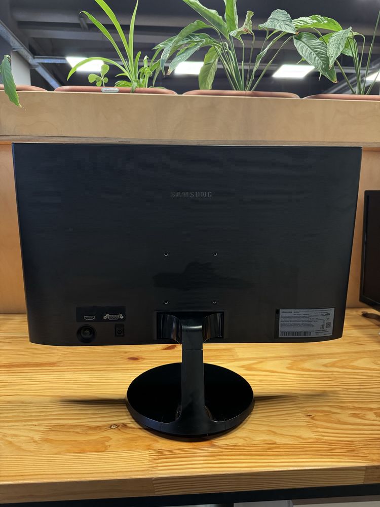 Монітор Samsung LS22F350FHIXCI, діагональ 21,5