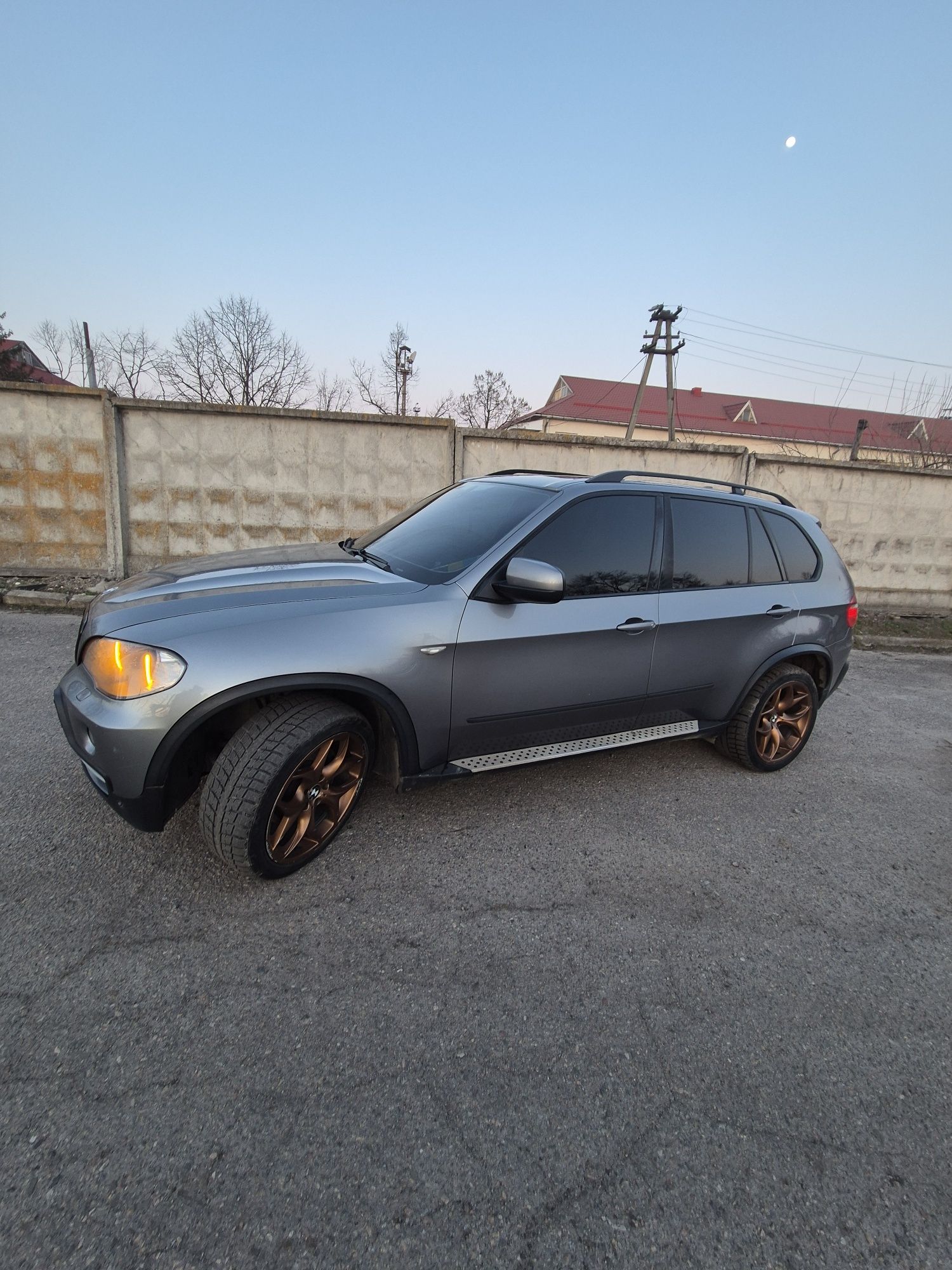 Продам BMW X5 E70 M57