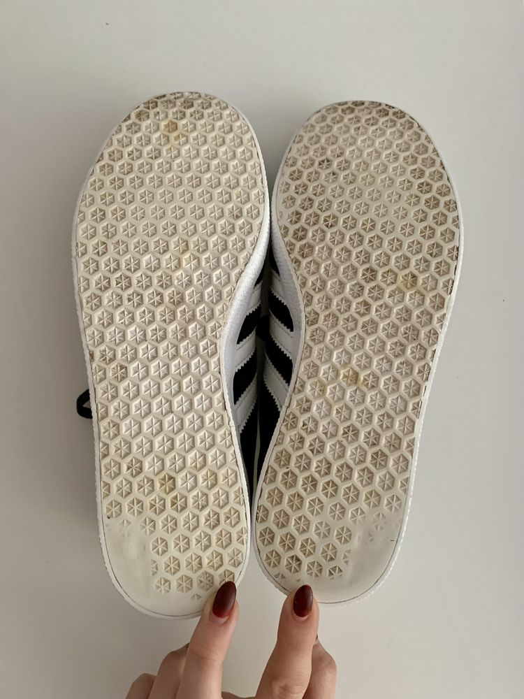 Buty damskie adidas gazelle czarne 38 2/3 mało używane