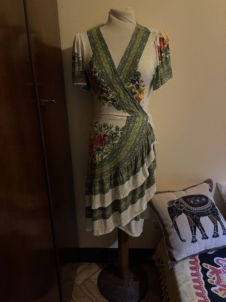 Vestido novo Desigual