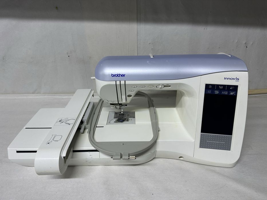 Вишивальна машинка brother