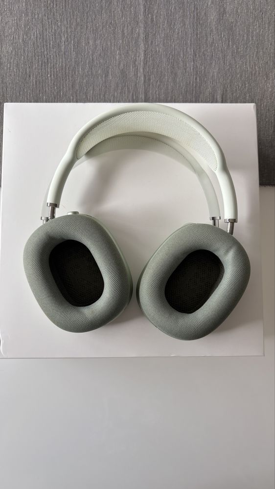 AirPods Max Green