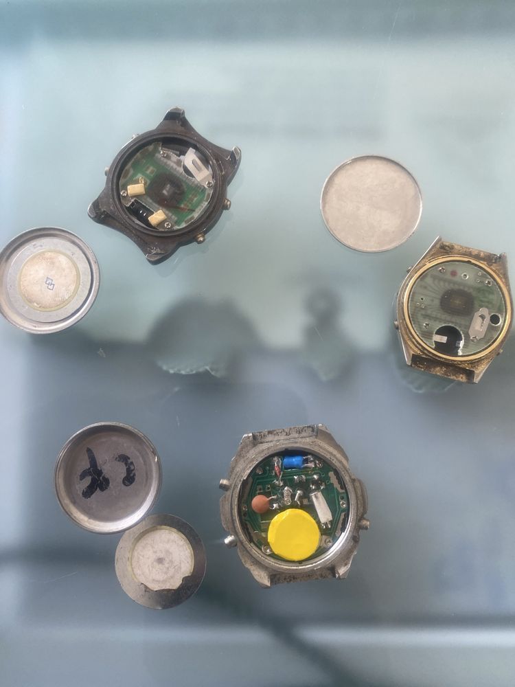 Trzy zegarki elektroniczne LCD prl stare kwarcowe