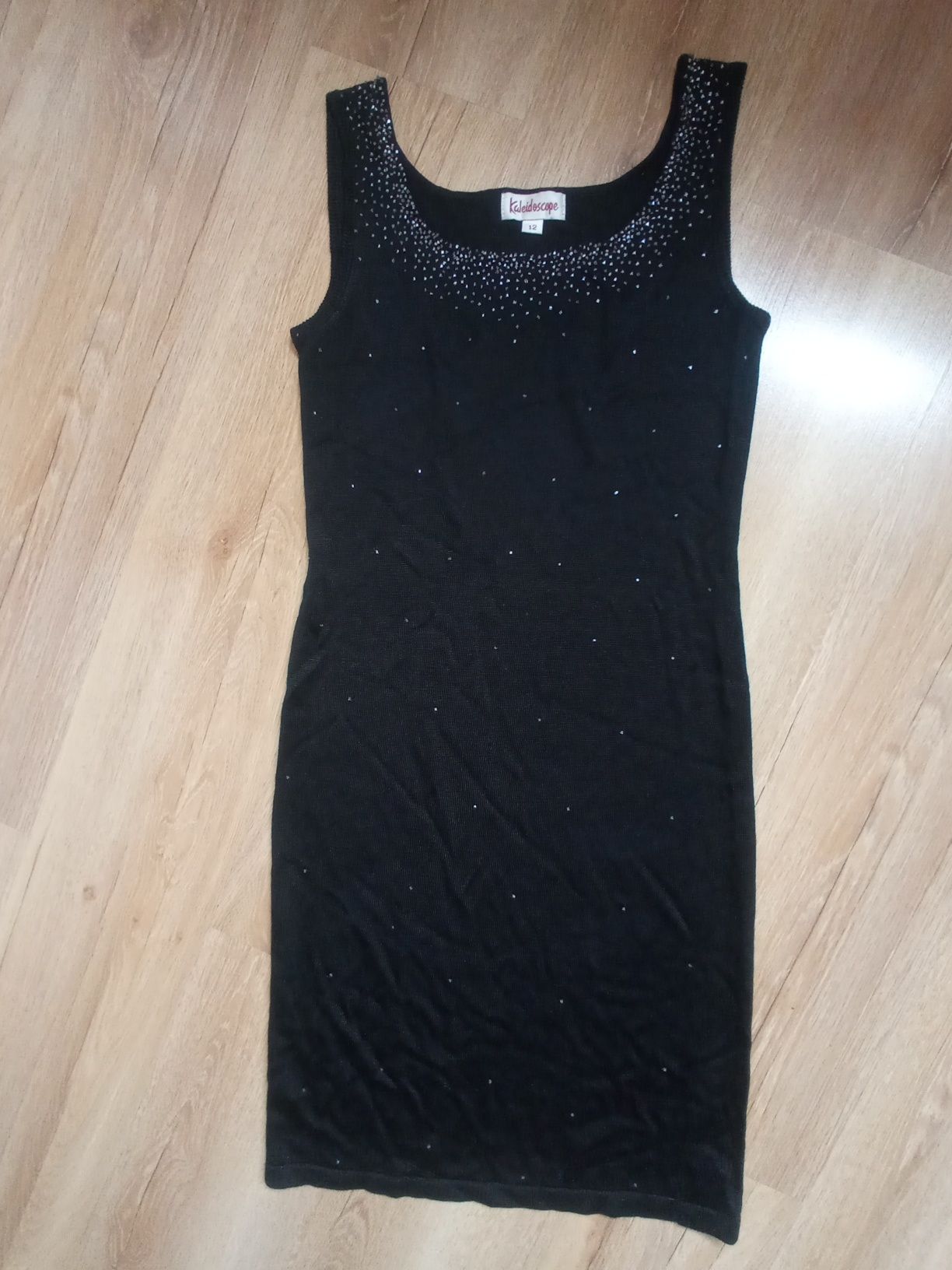 Sukienka tzw mała czarna