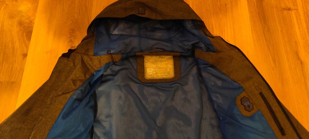 Sprzedam kurtkę wiatrówkę Diverse