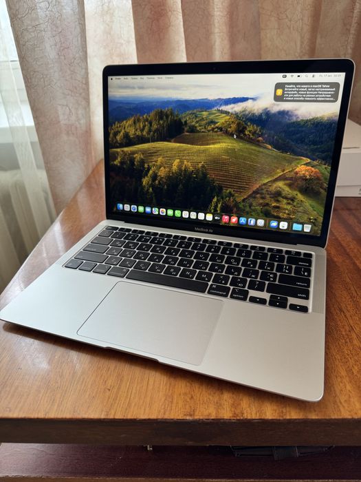 Macbook air m1 8/256  батарея 100%