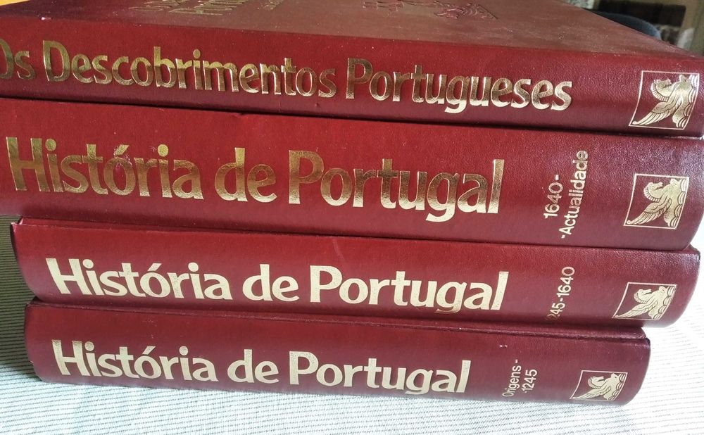 "História de Portugal" e "Descobrimentos Portugueses", ed. Alfa