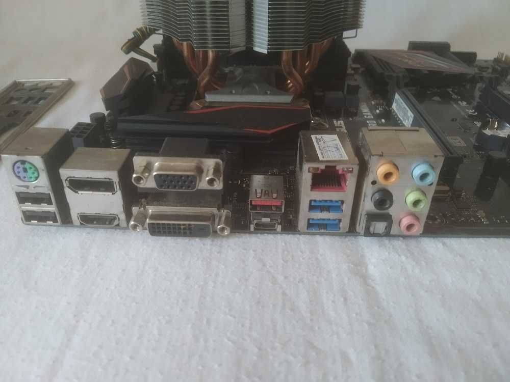 Asus H170 PRO GAMING / Core i7-6700 / Zalman CNPS11X / 16 Gb DDR4 3200