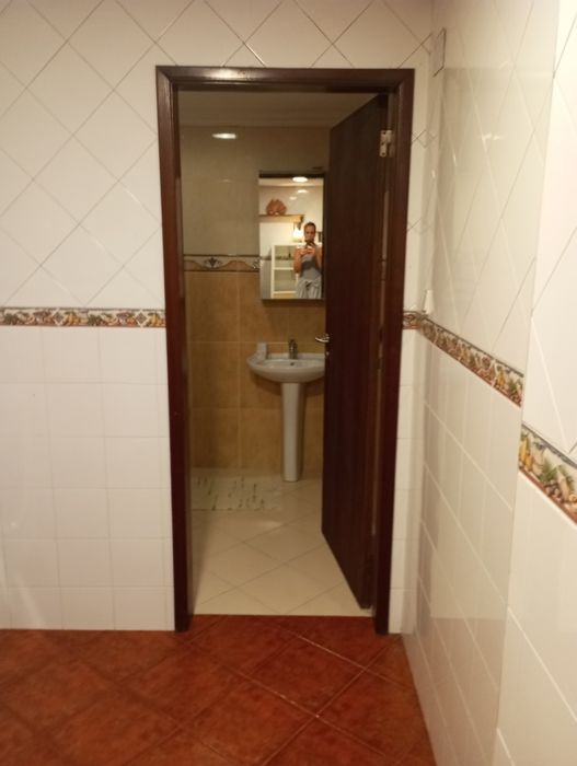 Alugo quarto independente/ T0 Olivais Norte