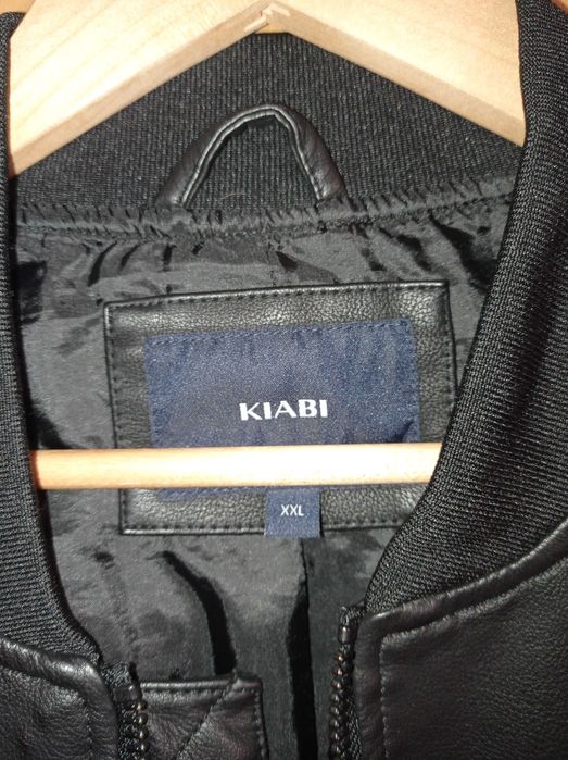 Blusão em pele sintética - Preto XXL