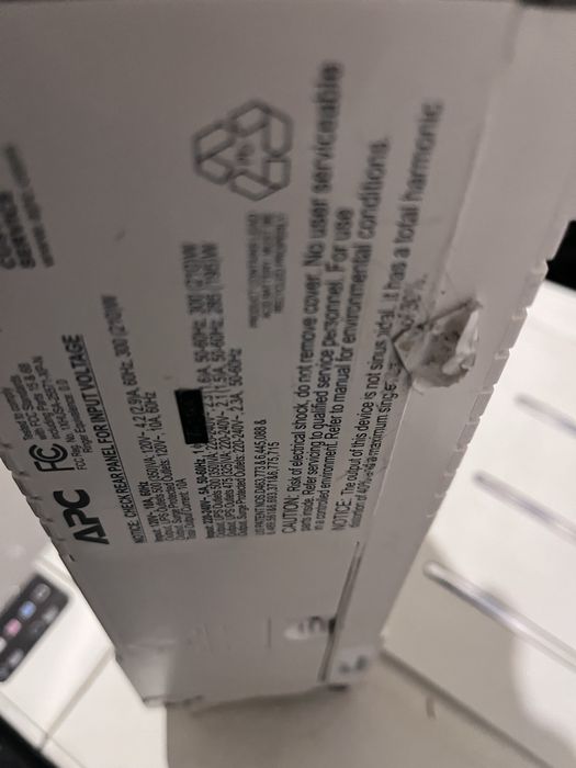 UPS zasilacz awaryjny APC Lupus 325