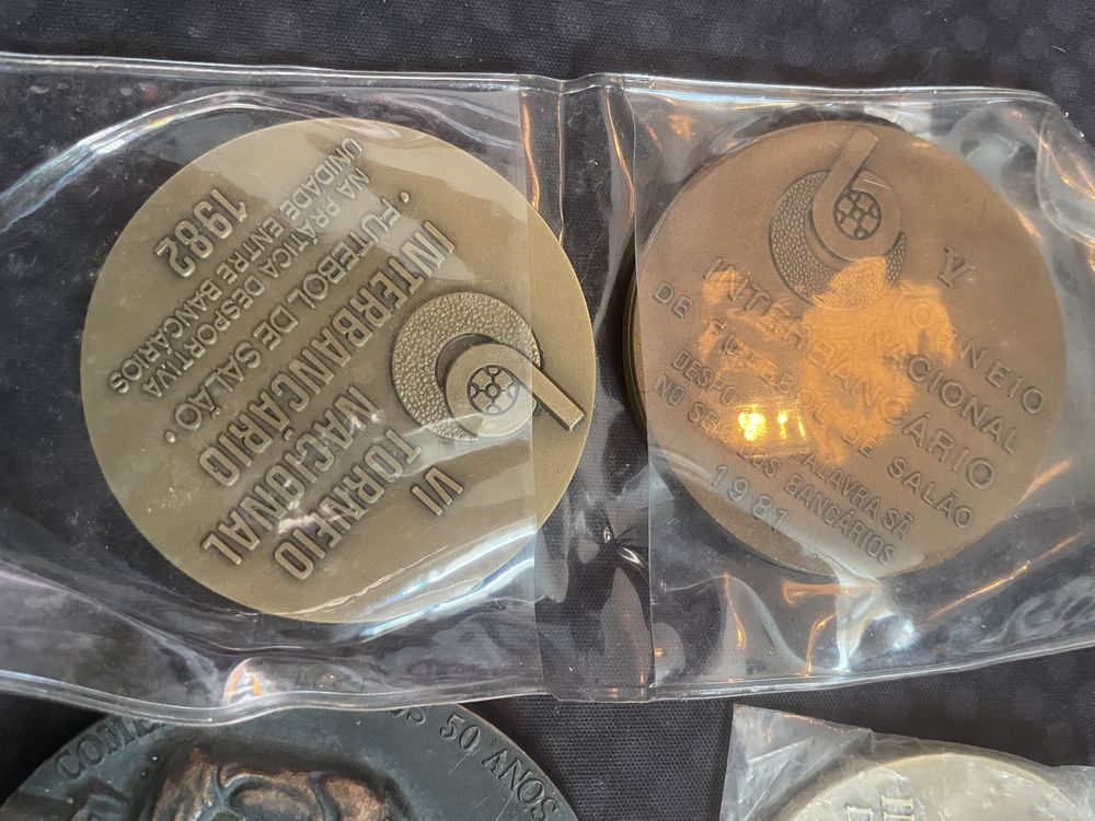 Coleçao de medalhas antigas