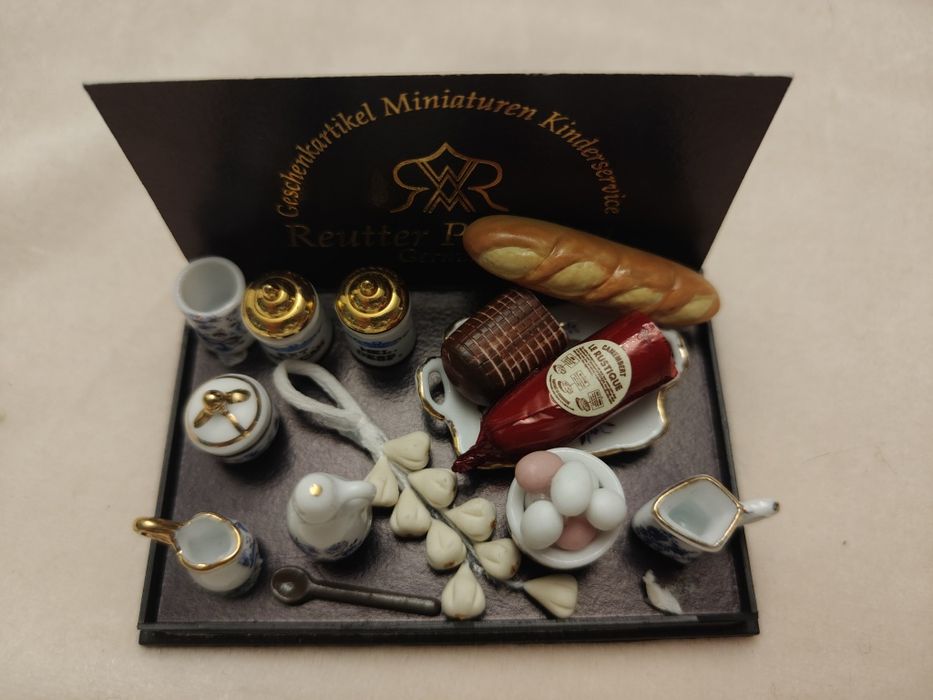 Посуд ляльковий, мініатюра